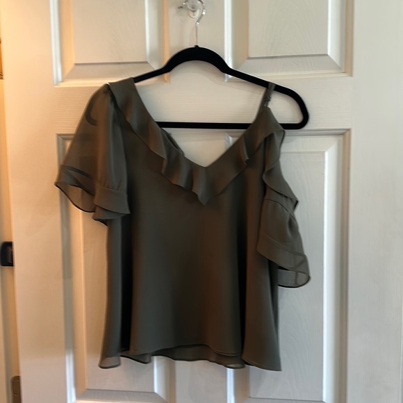 1. State Top - Picture 1 of 6